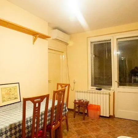 Private Cozy 1 With Shared Kitchen In Appartment, Downtown * Belgrad